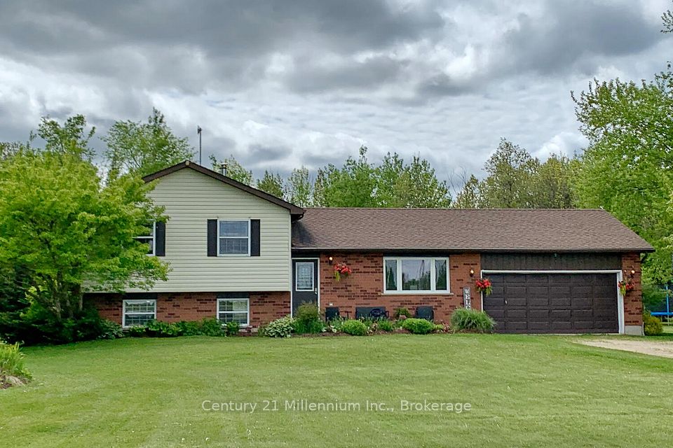 112258 Grey Road 14