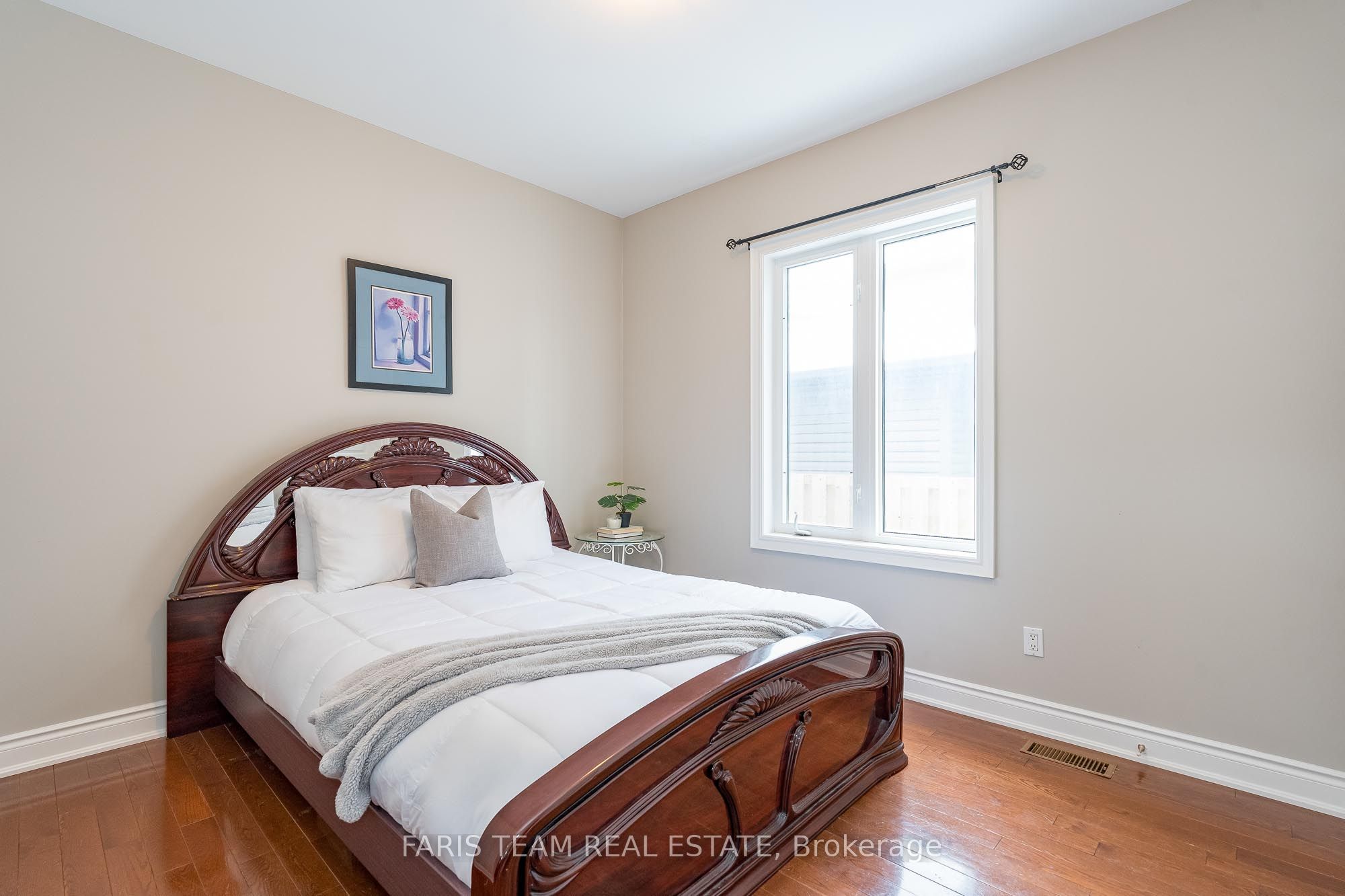 8 Elm Drive, Wasaga Beach Wasaga Beach