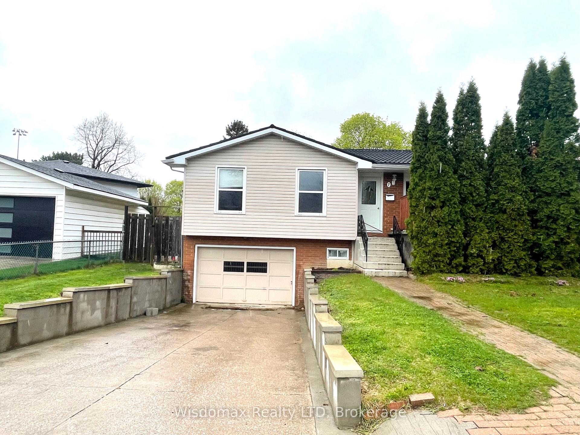7 GREENMEADOW Court, St. Catharines, ON L2N 6Y6