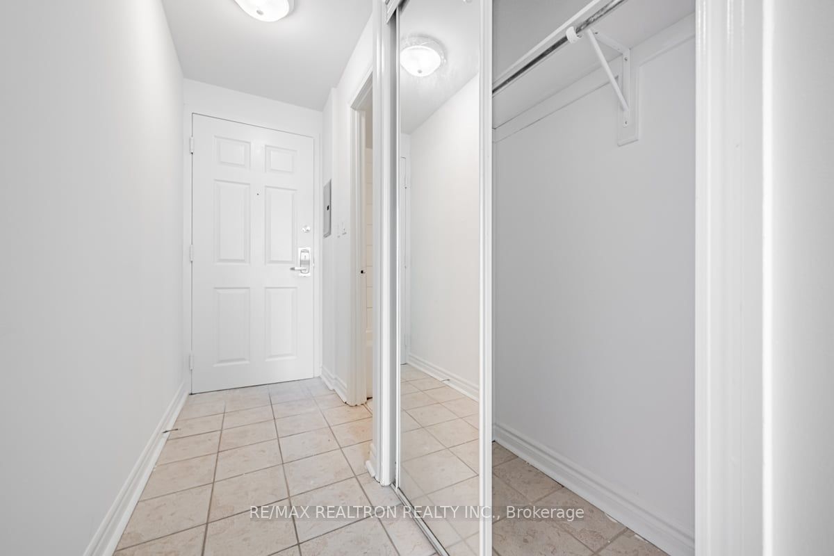 1401 Dupont Street, #225