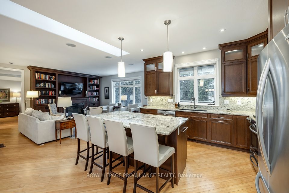 1020 Parkhill