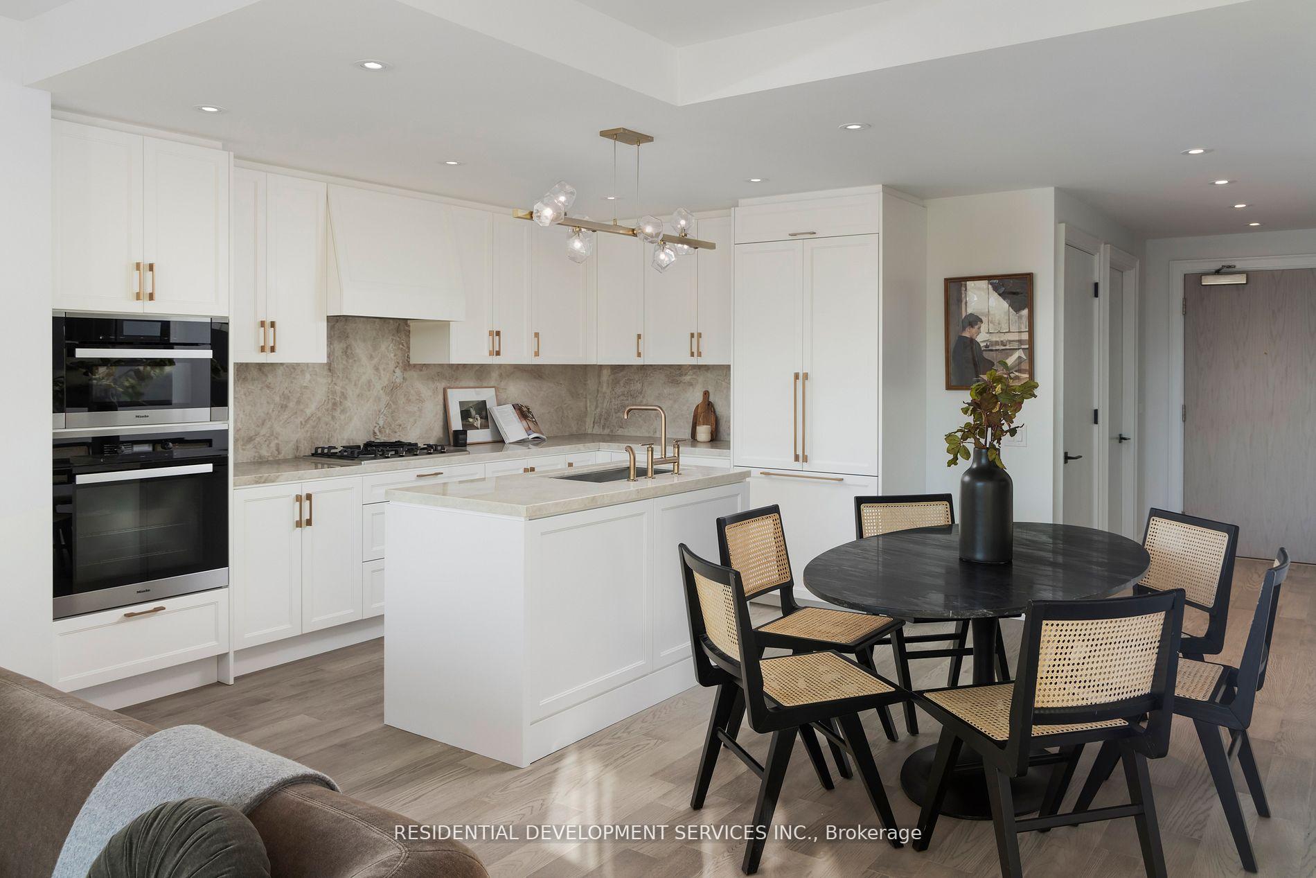 2 Bedrooms Condo at 1 Strathgowan, Toronto For sale