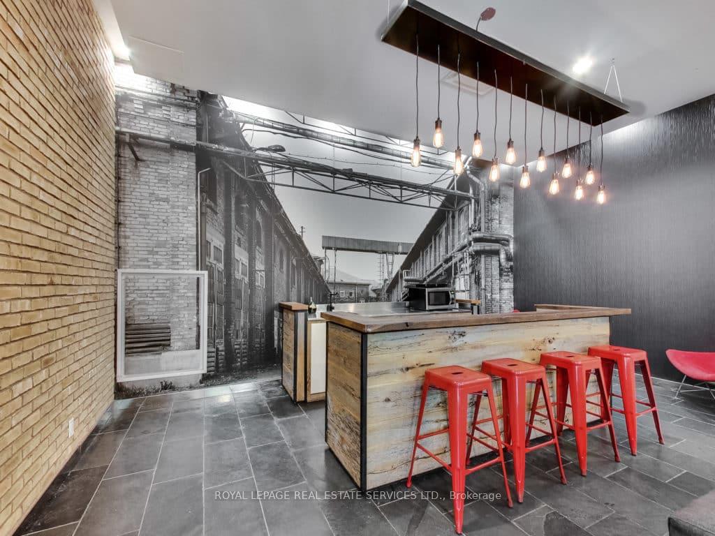 2 Bedrooms Condo at 59 East Liberty, Toronto For sale