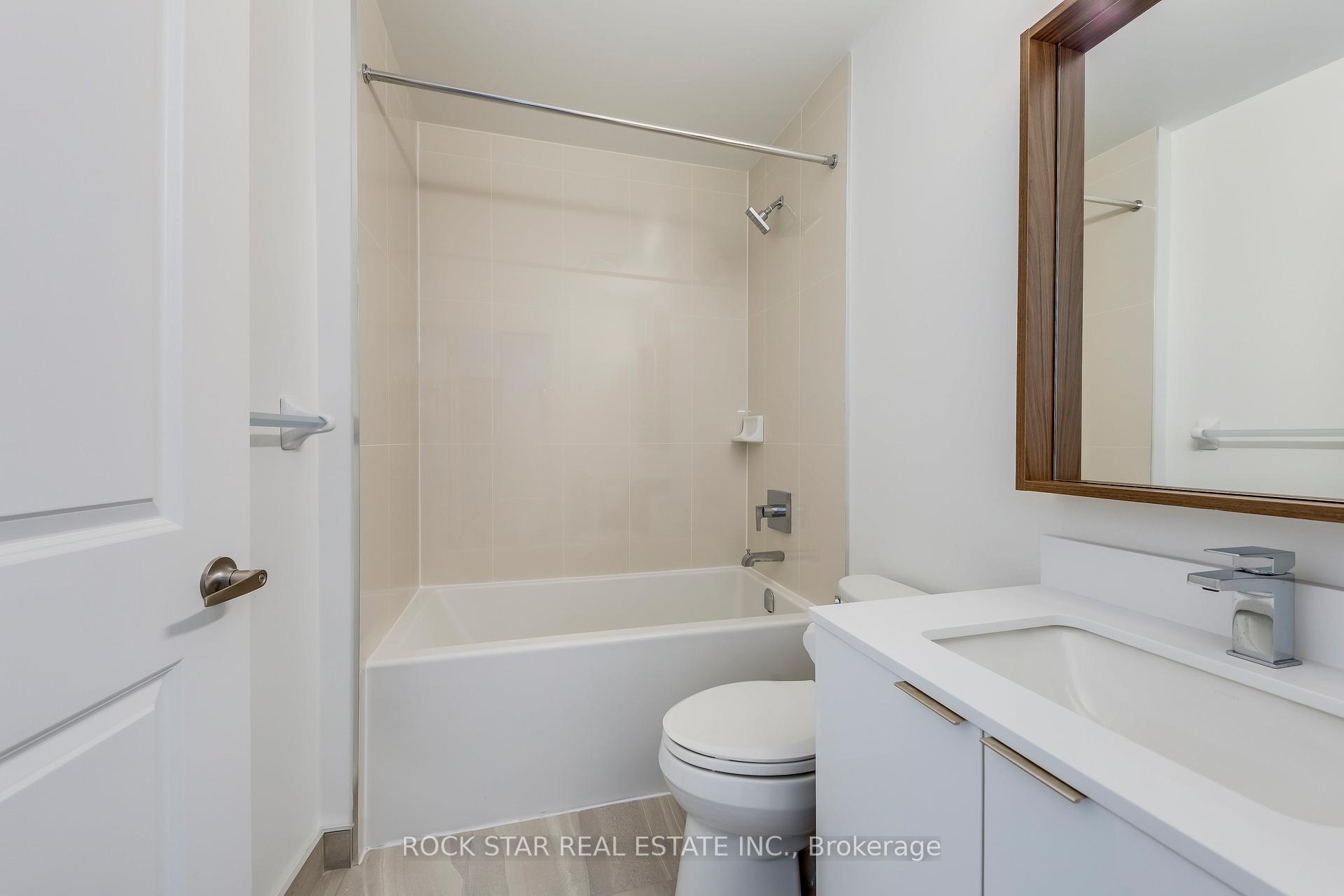 2 Bedrooms Condo at 543 Richmond,  Toronto For sale