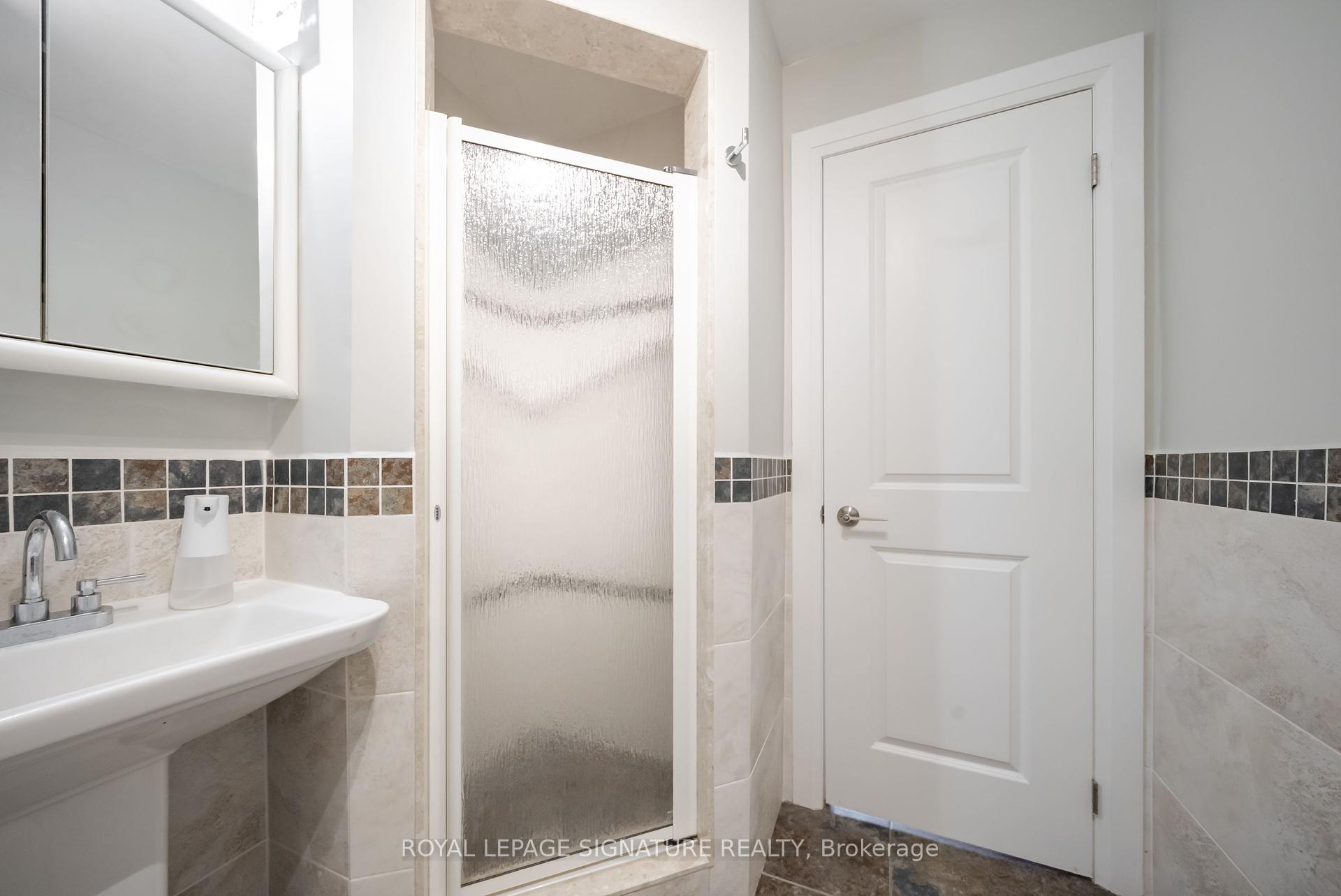 2 Bedrooms Condo at 473 Dupont, Toronto For sale
