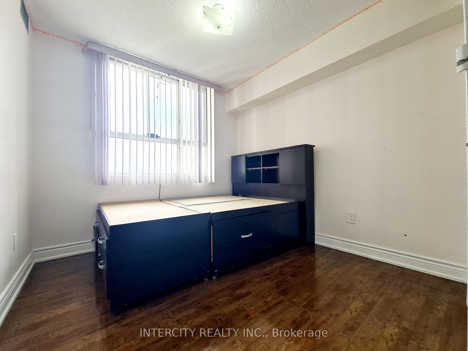 2 Bedrooms Condo at 3077 Weston, Toronto For sale