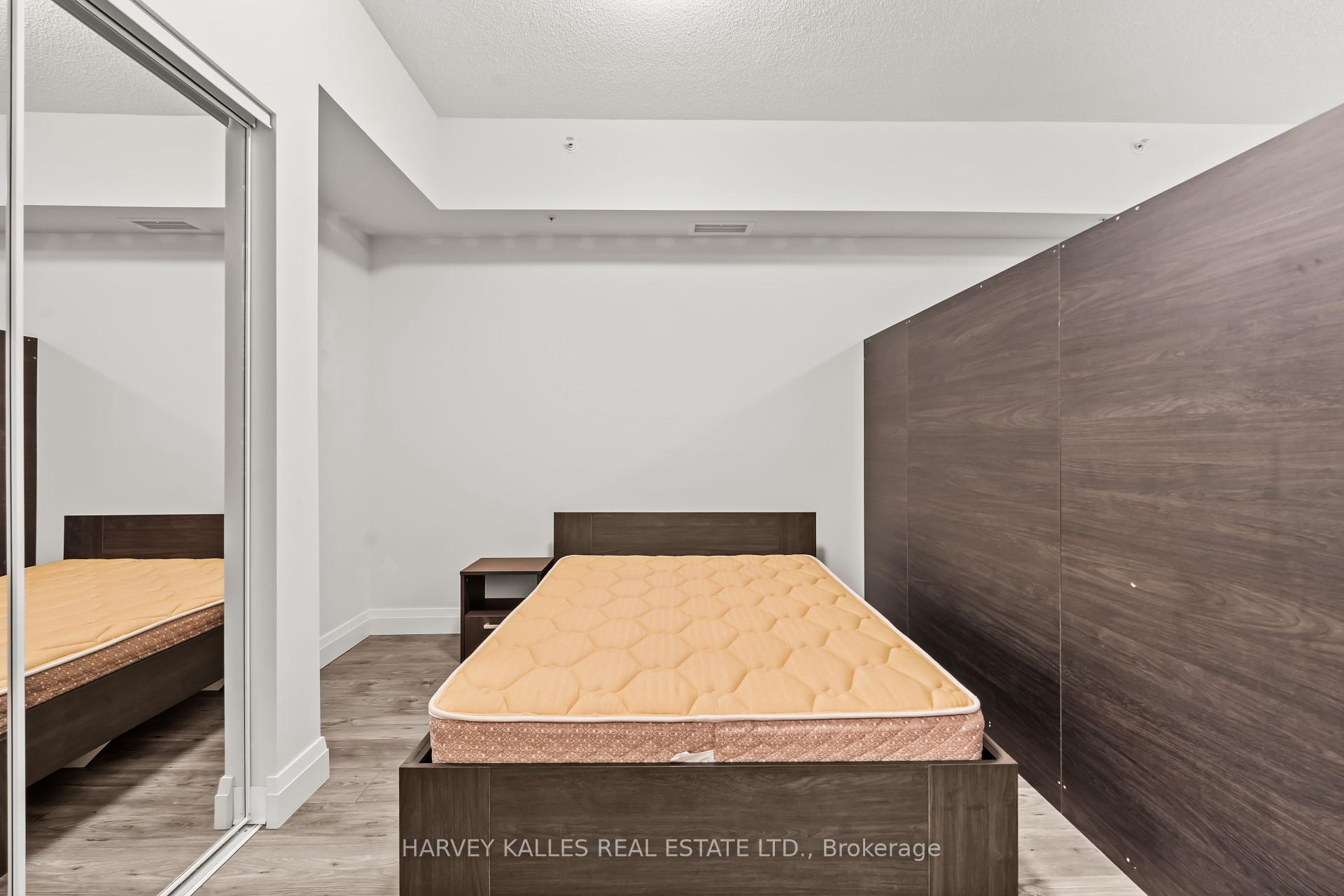 652 Princess Street 237