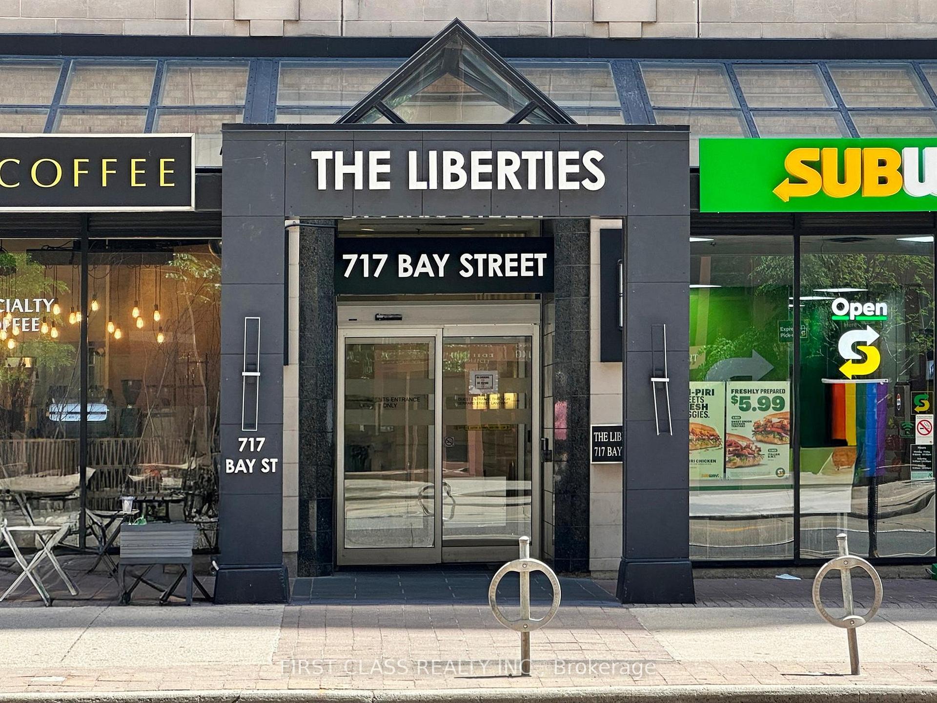 3 Bedrooms Condo at 717 Bay, Toronto For sale