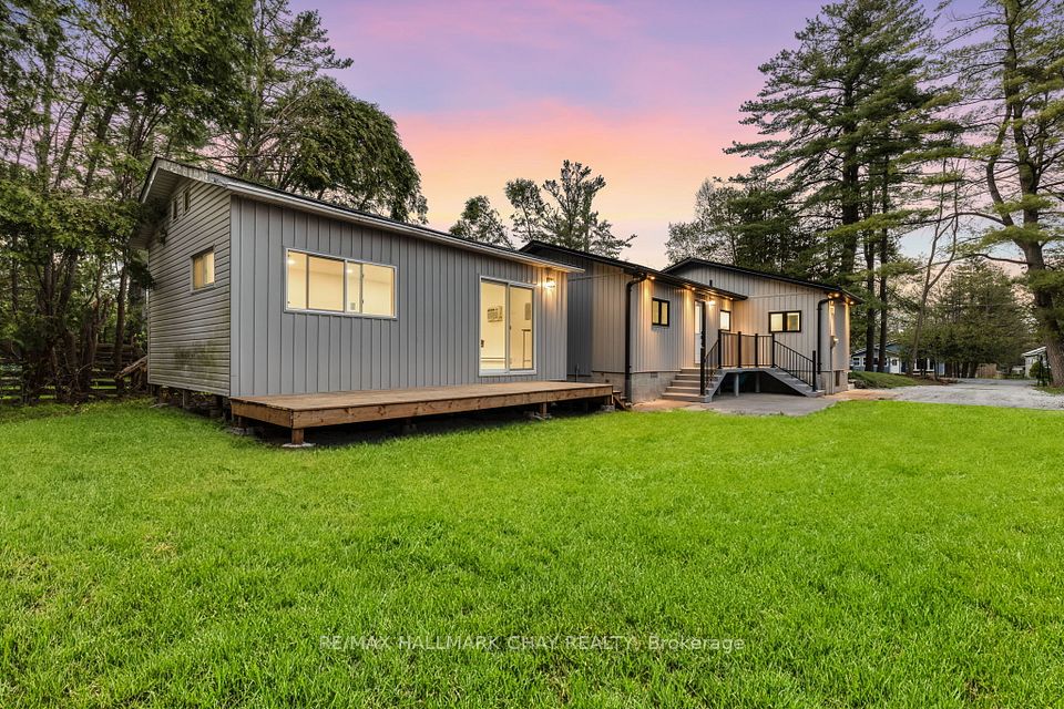 3246 Beach Avenue, Innisfil, ON L9S 2K6