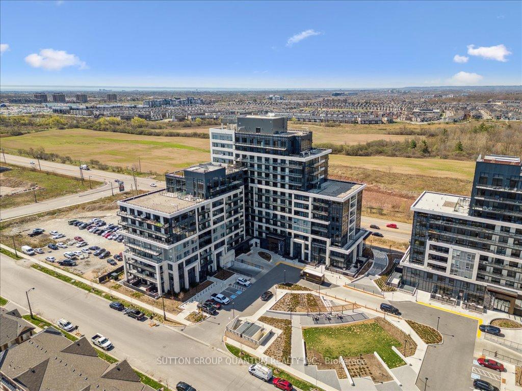 1 Bedroom Condo at 3200 William Coltson,  Oakville For sale