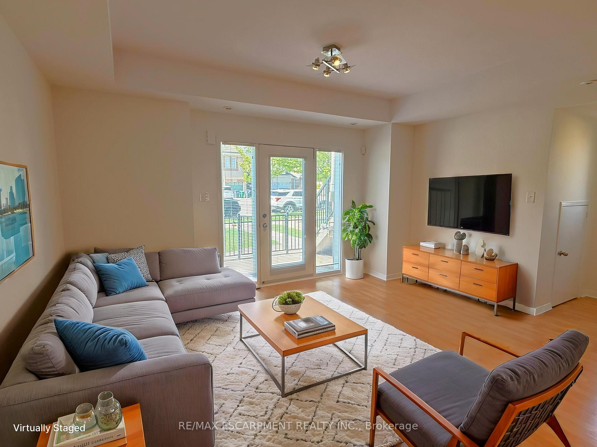1 Bedroom Condo at 5055 Oscar Peterson, Mississauga For sale