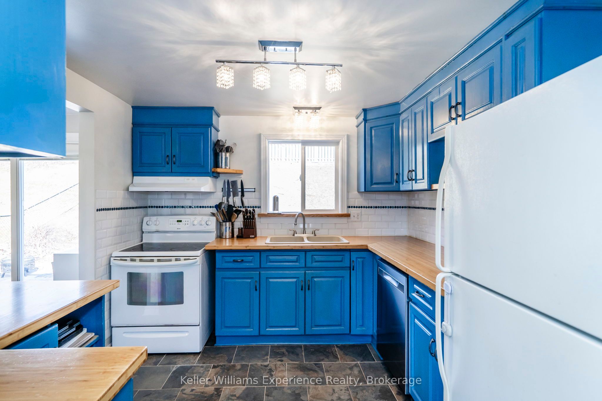 268 Galloway Boulevard, Midland, ON L4R 5A2