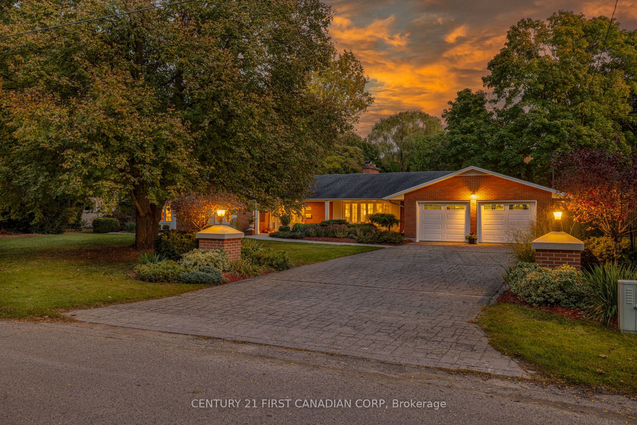 1496 Stoneybrook Crescent, London North, ON N5X 1C5