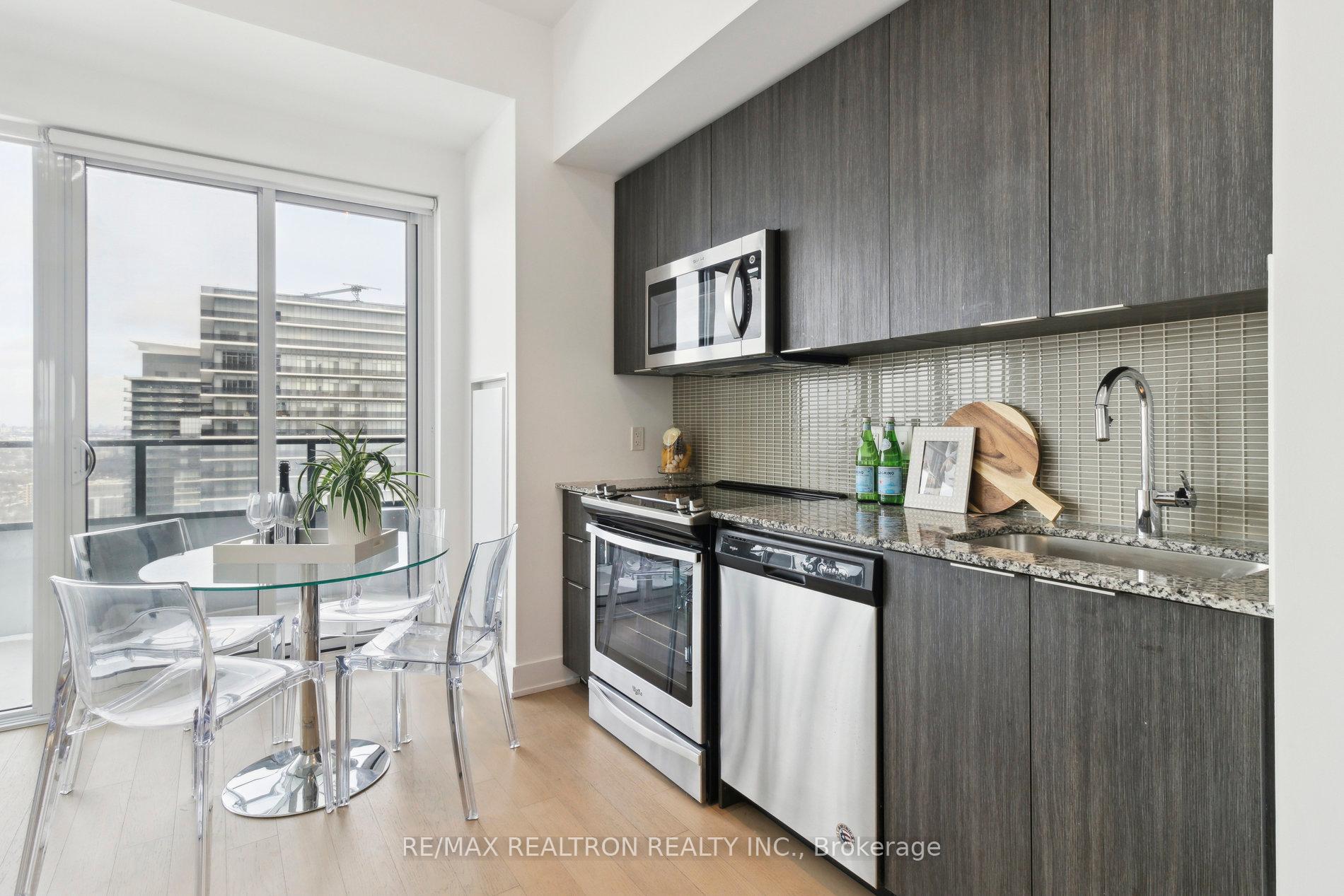2 Bedrooms Condo at 30 Shore Breeze, Toronto For sale