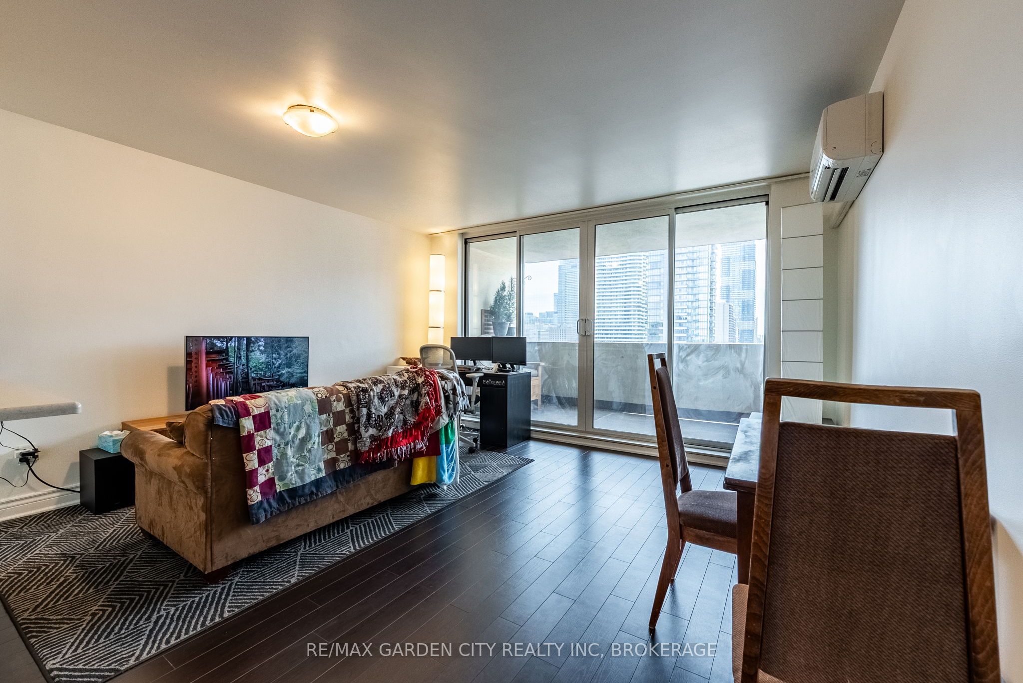 40 Homewood Avenue, #1903