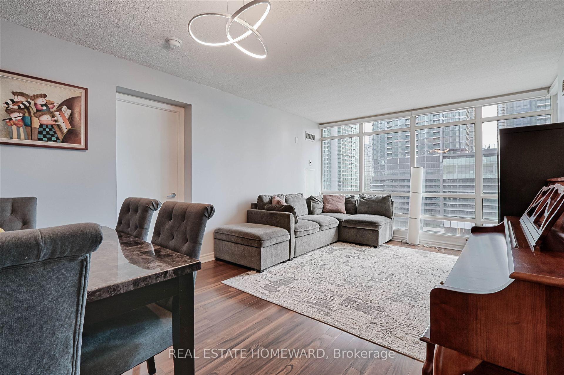 3 Bedrooms Condo at 397 Front, Toronto For sale