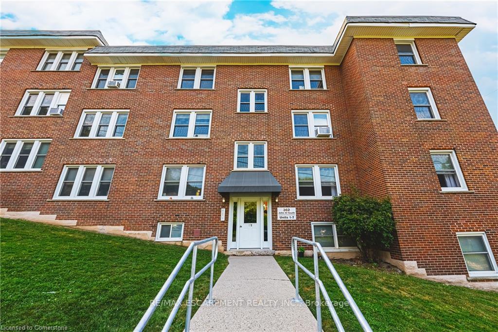 1 Bedroom Condo at 362 John, Hamilton For sale