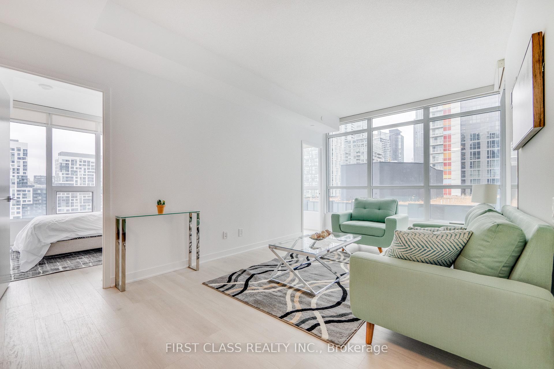 3 Bedrooms Condo at 80 Queens Wharf, Toronto For sale