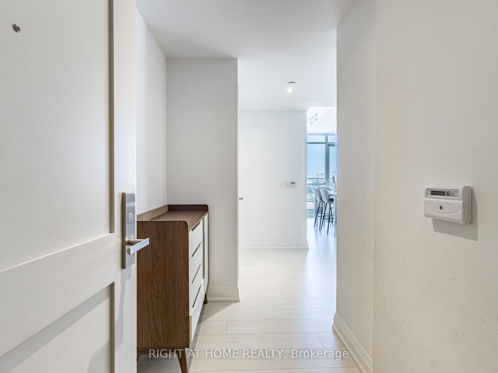 26 Gibbs Road, #732