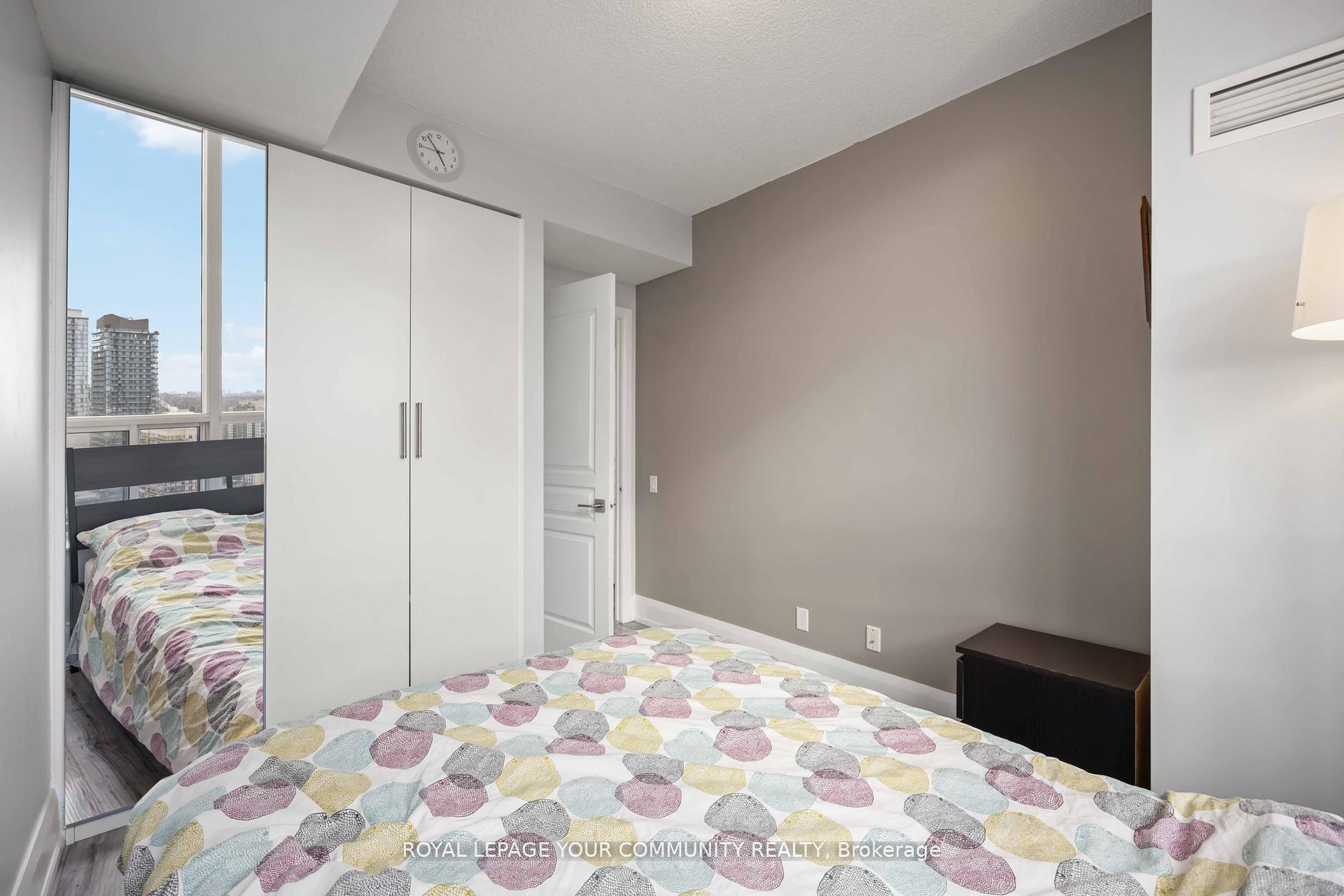 2 Bedrooms Condo at 5 Northtown, Toronto For sale