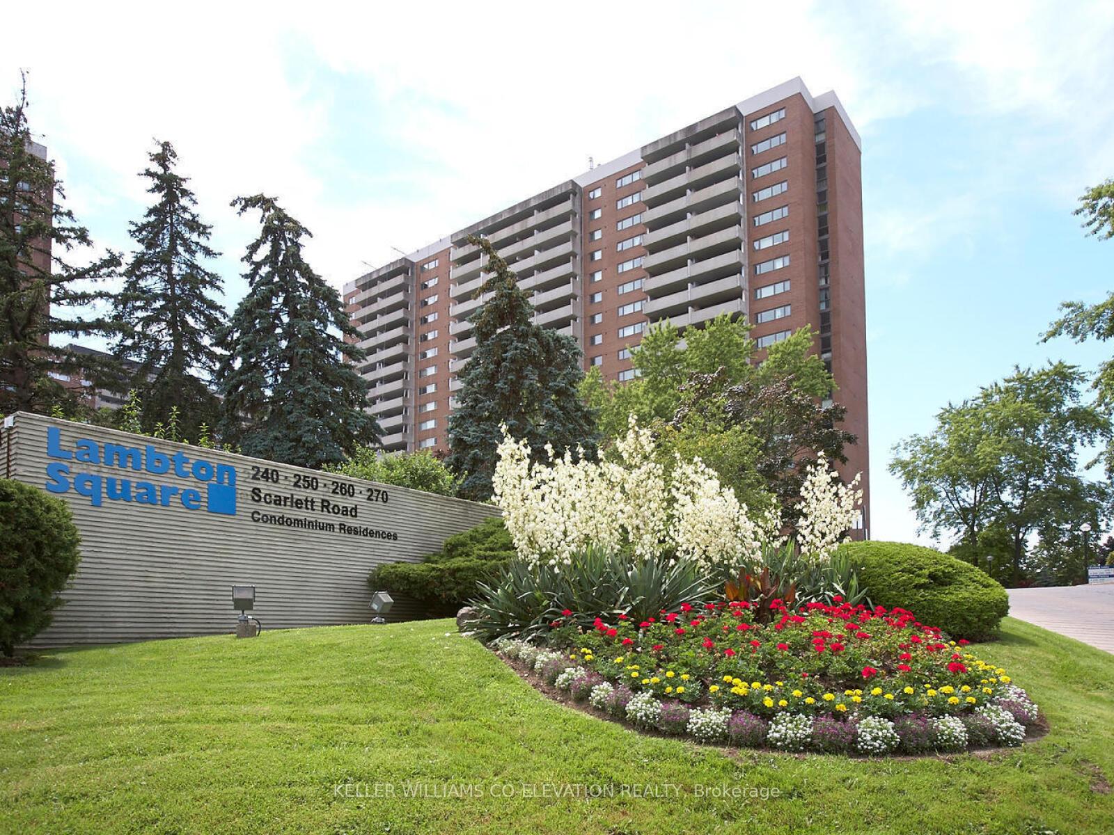 3 Bedrooms Condo at 250 Scarlett, Toronto For sale