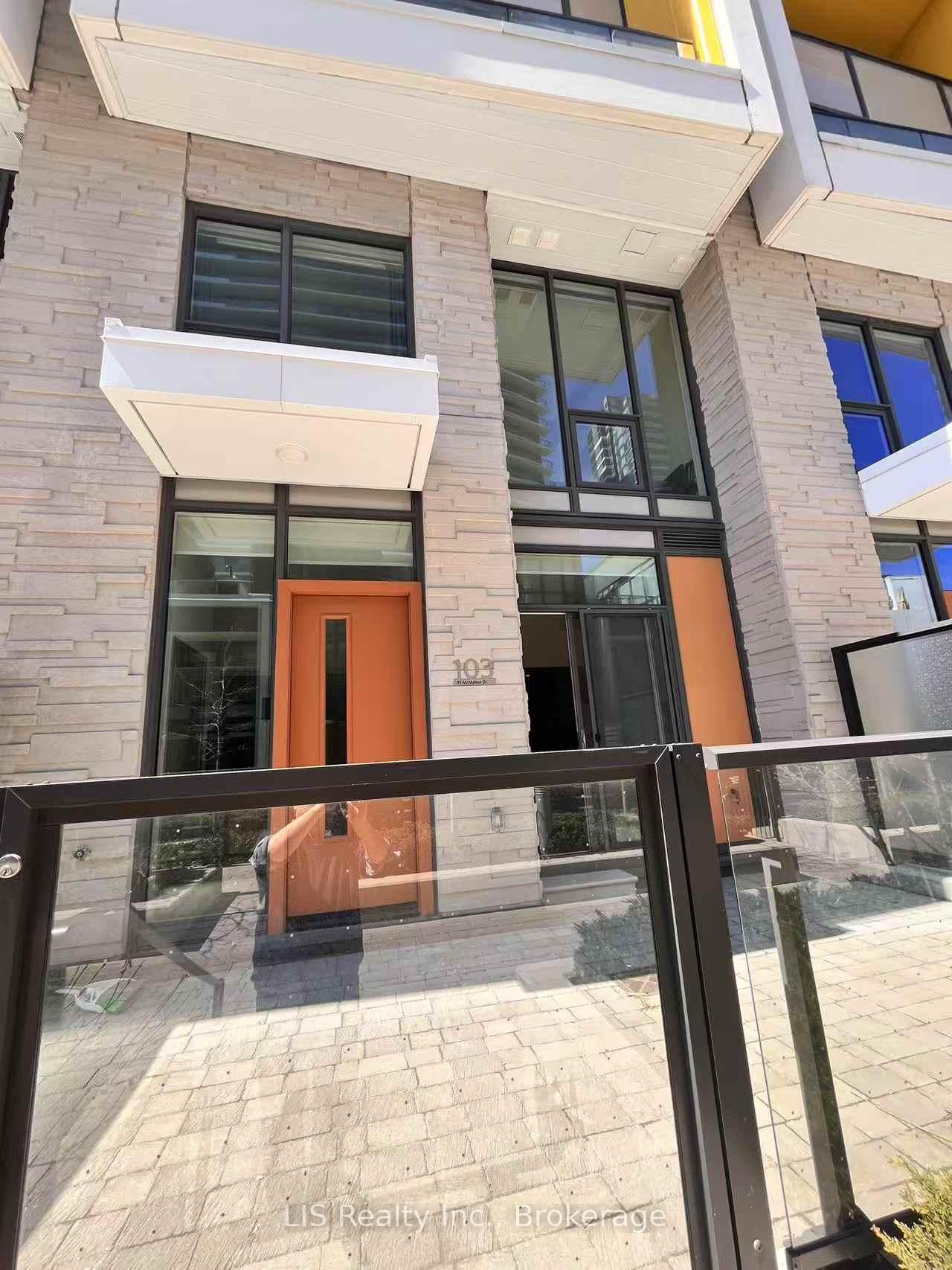4 Bedrooms Condo at 95 Mcmahon,  Toronto For sale