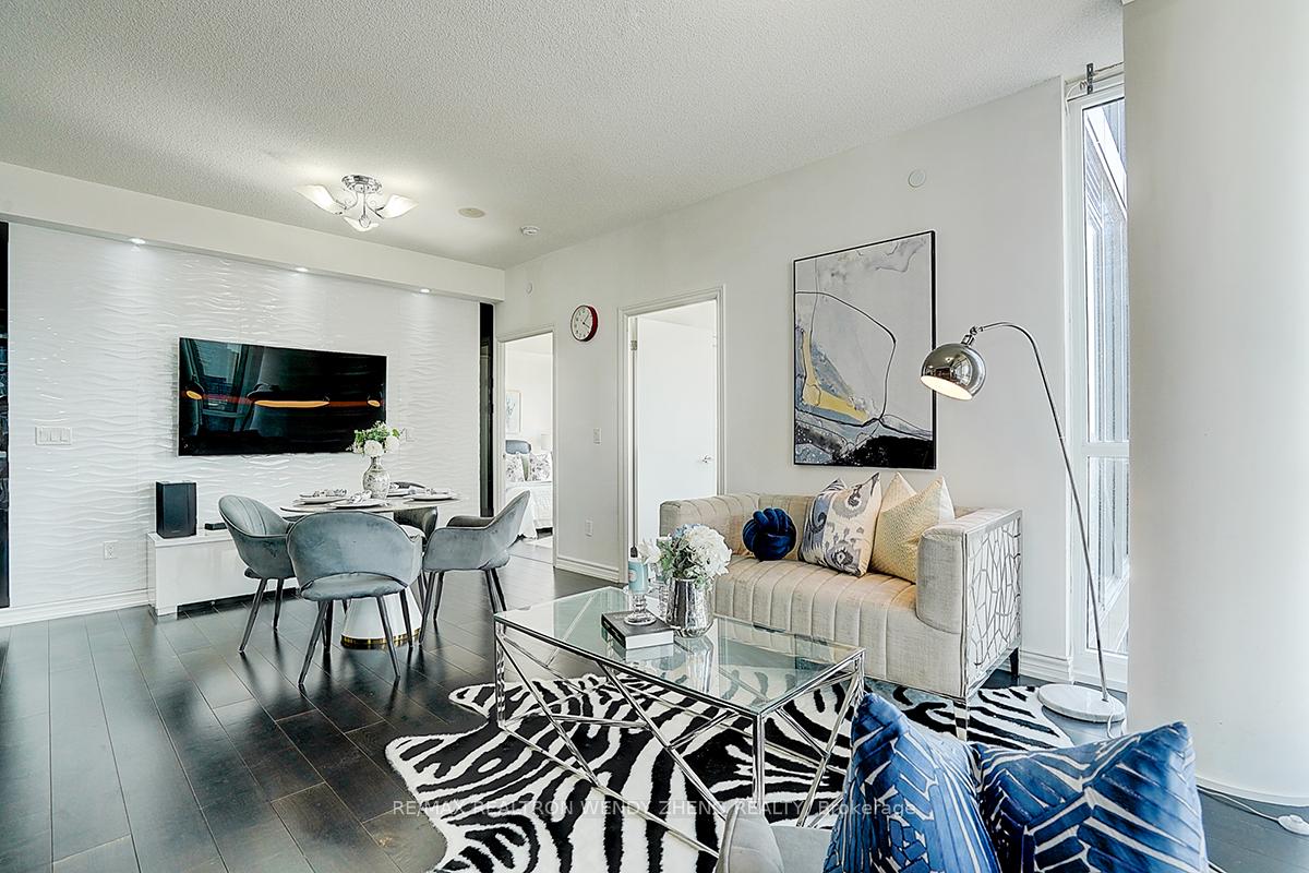2 Bedrooms Condo at 52 Forest Manor, Toronto For sale