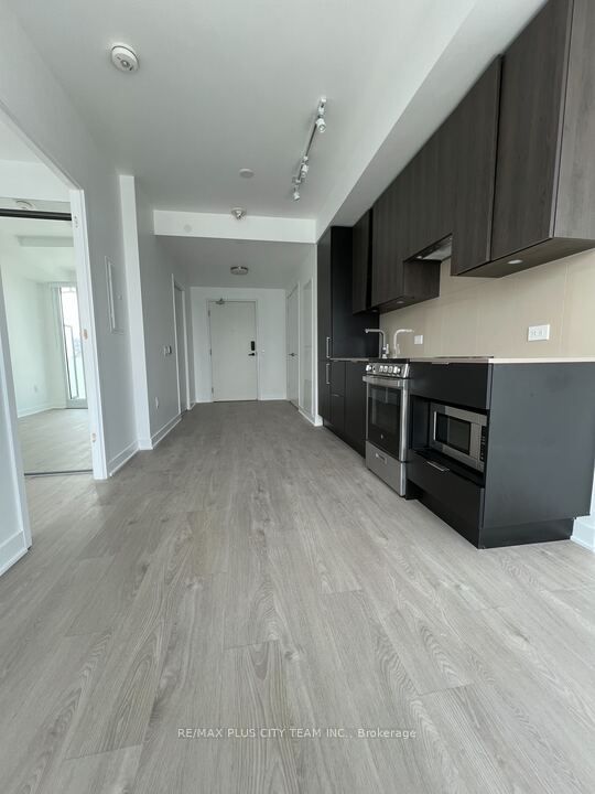 3900 Confederation Parkway E, #1412