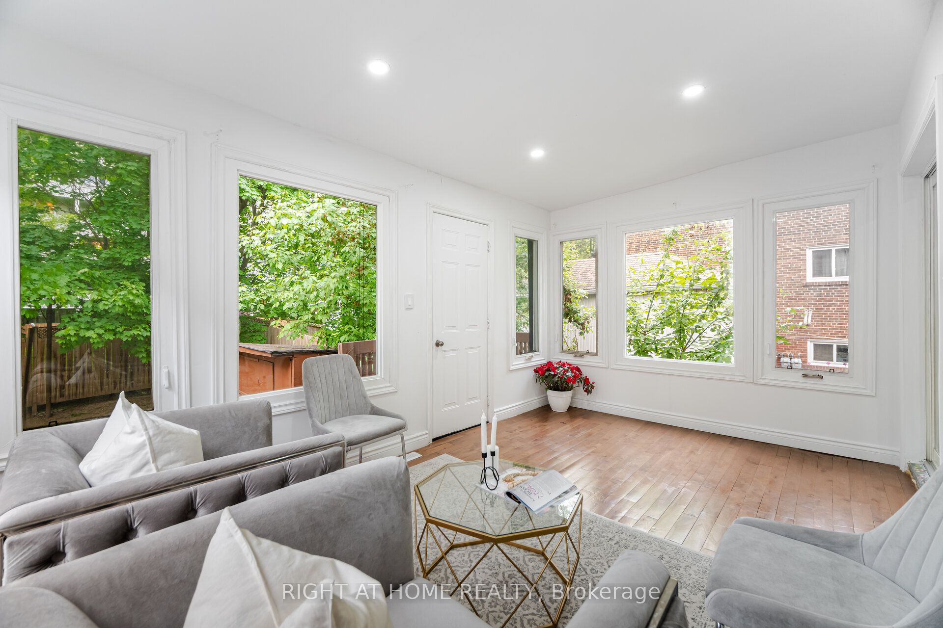 79 Chapman Avenue