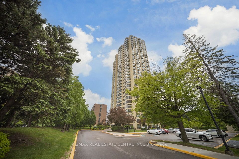 #1107 - 8 Lisa Street, Brampton, ON L6T 4S6