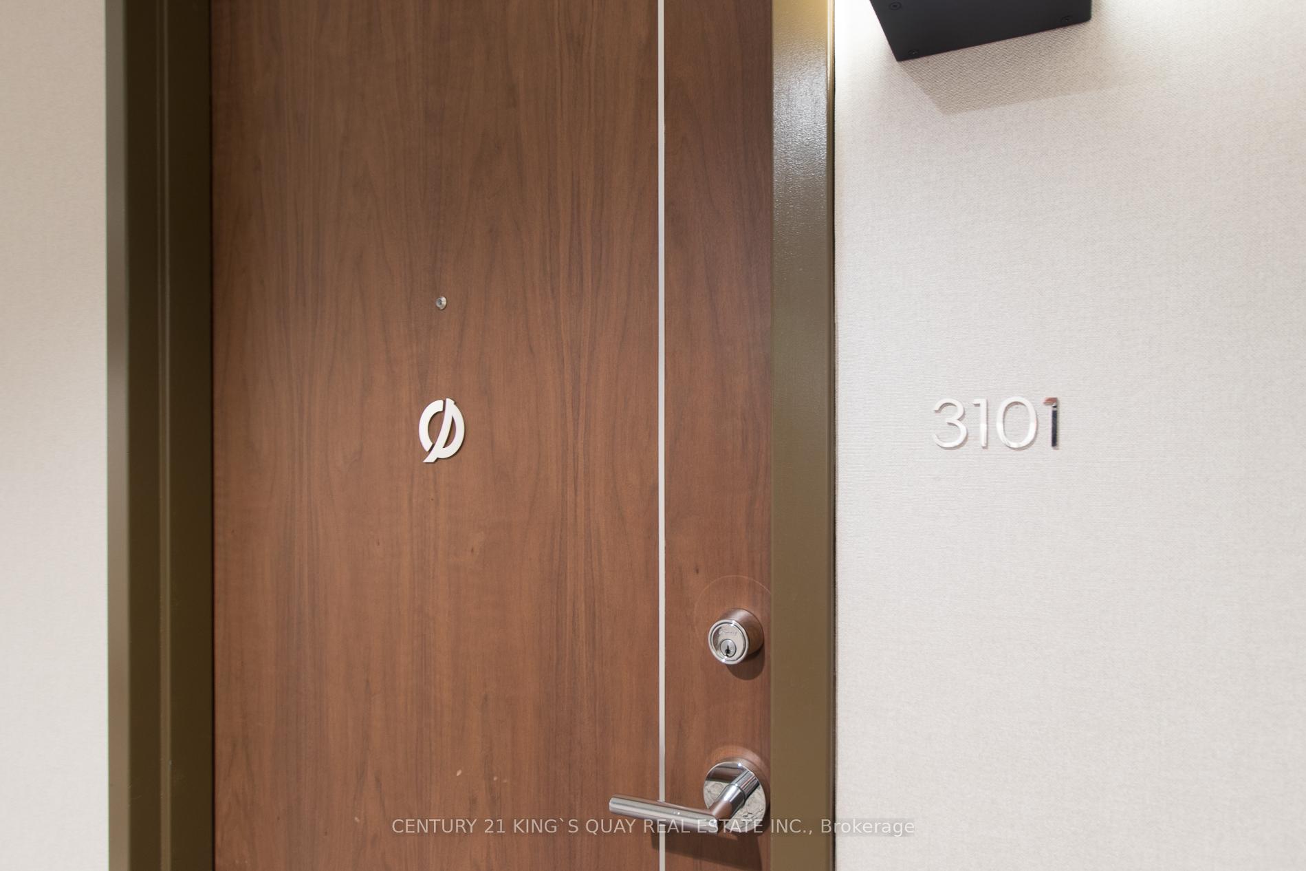 2 Bedrooms Condo at 70 Queens Wharf, Toronto For sale