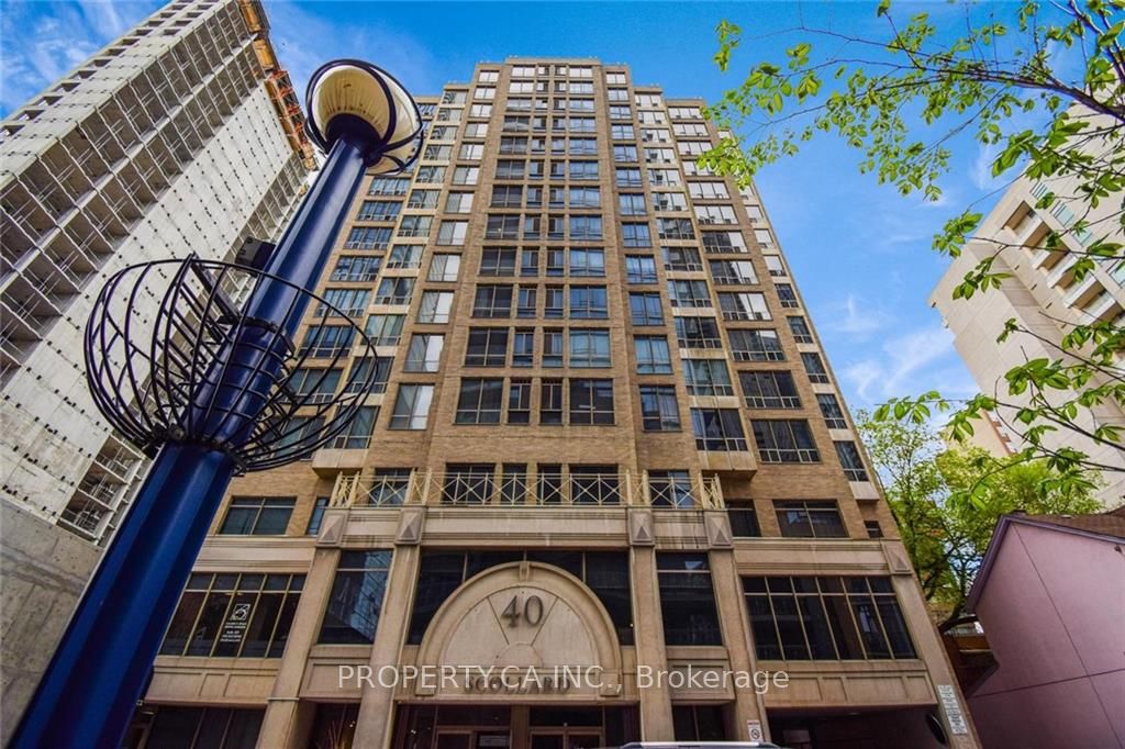40 Scollard Street S #404, Toronto C02 Annex