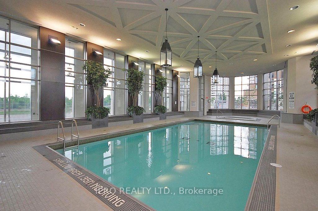 3 Bedrooms Condo at 388 Prince of Wales, Mississauga For sale