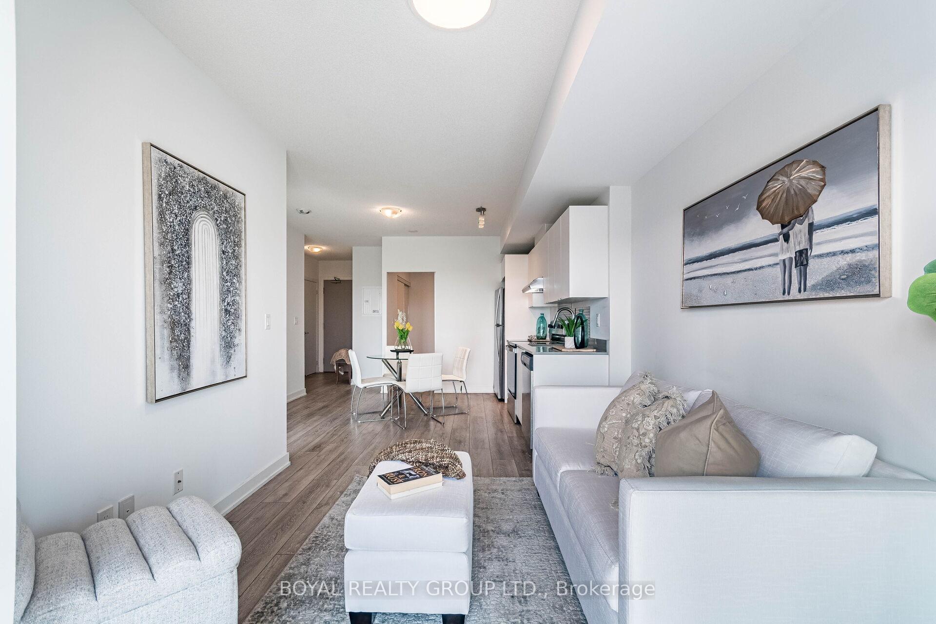 2 Bedrooms Condo at 3200 Dakota Common, Burlington For sale