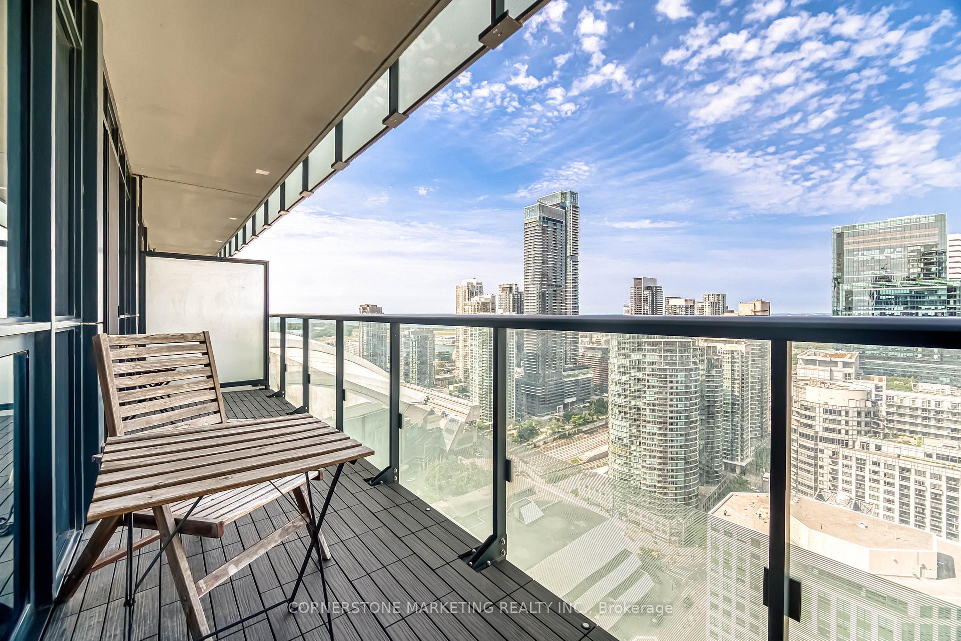 1 Bedroom Condo at 300 Front, Toronto For sale