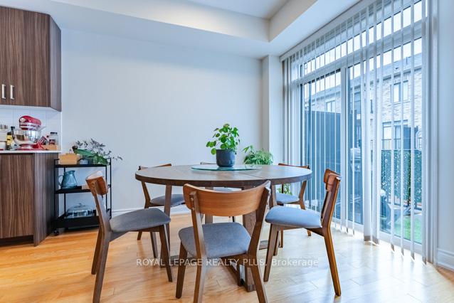 #156 – 12 Edward Horton Crescent, Toronto, ON M8Z 0E5