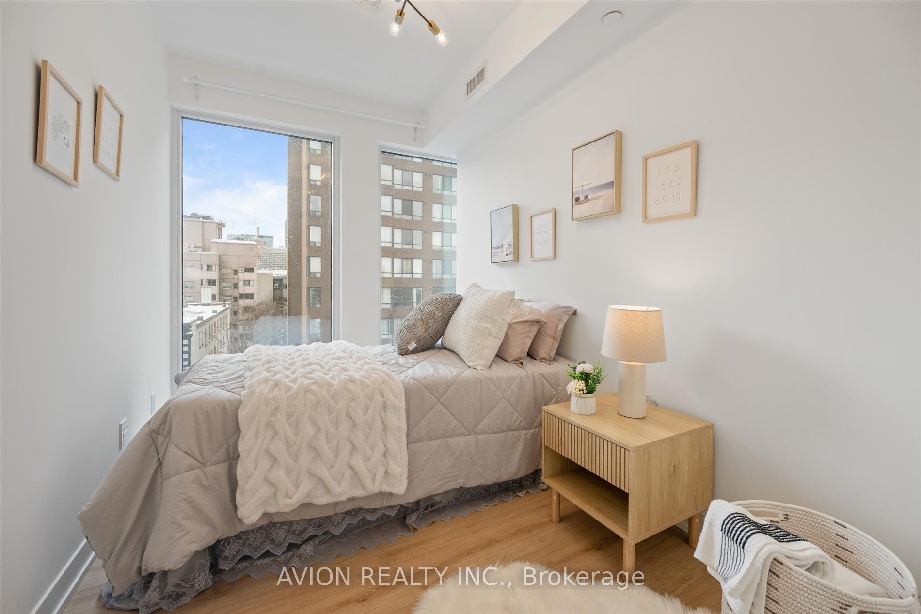 319 Jarvis Street, #606