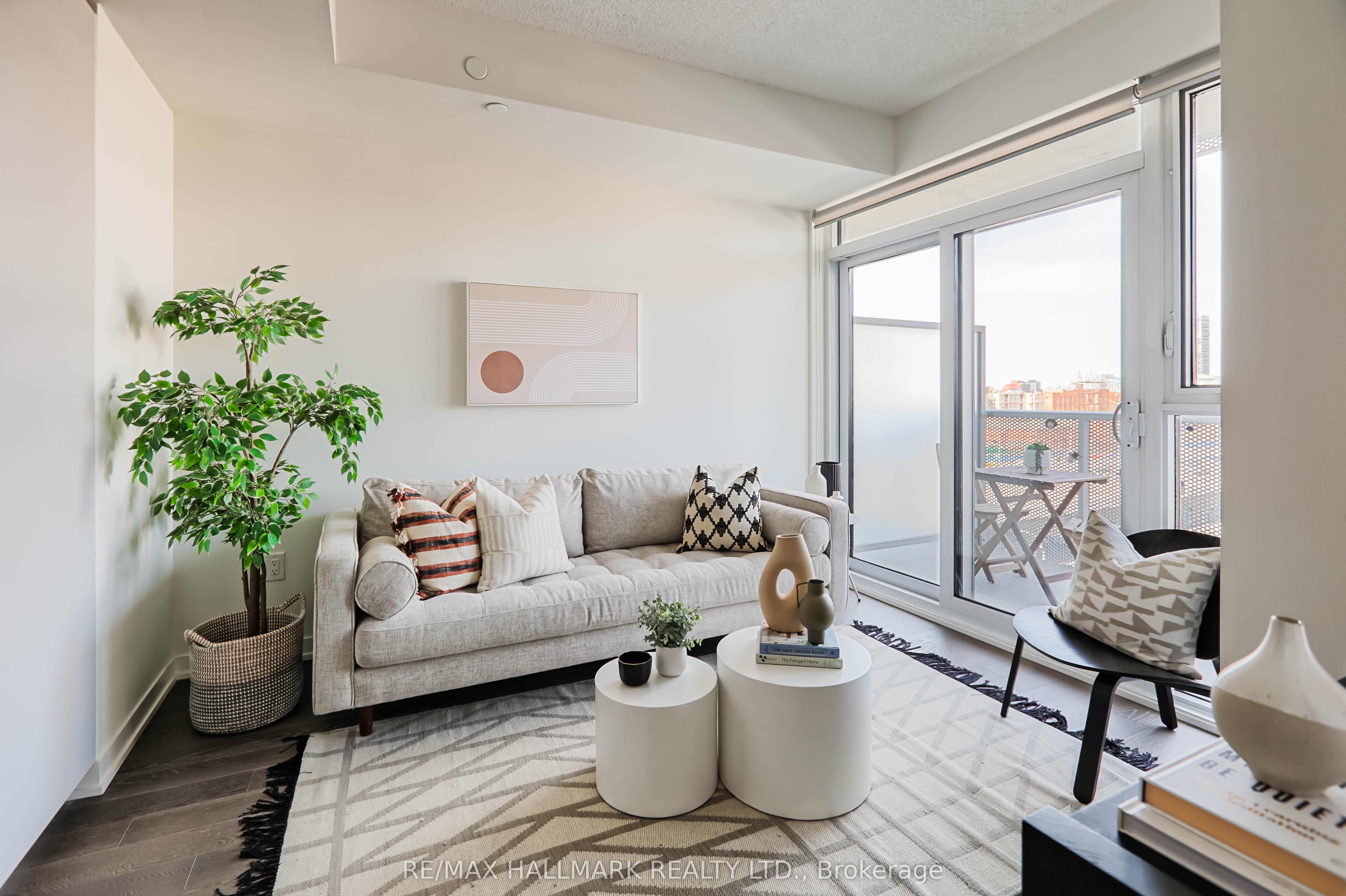 20 Richardson Street, #602