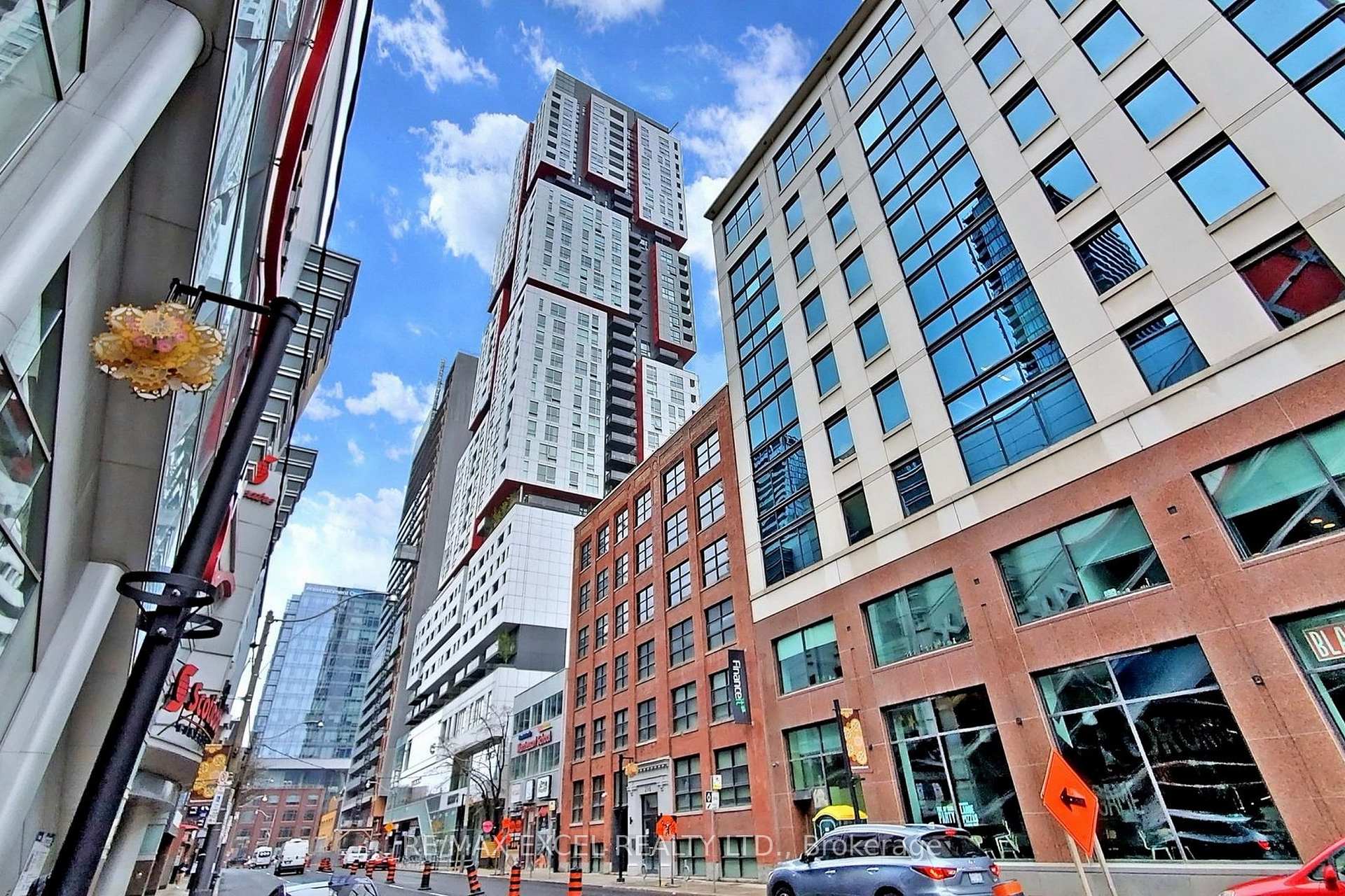 Condo at 318 Richmond, Toronto For sale