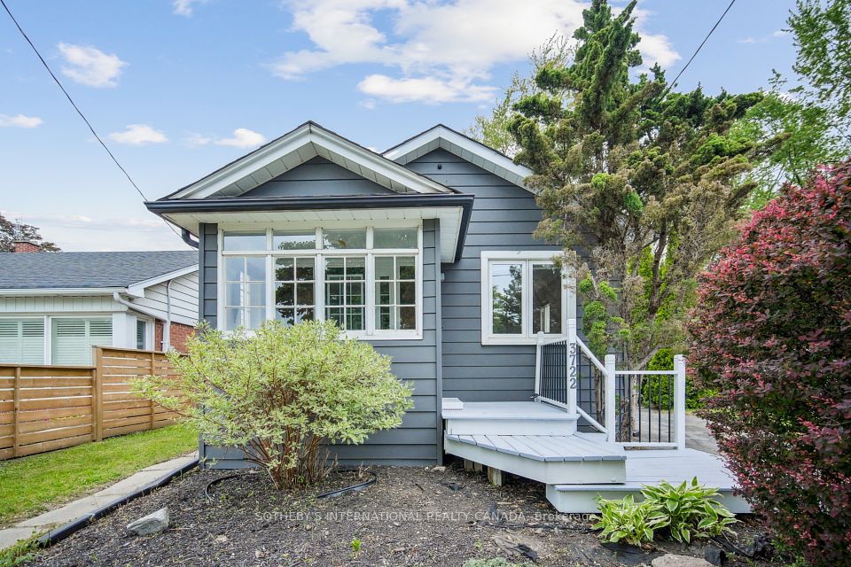 3722 St. Clair