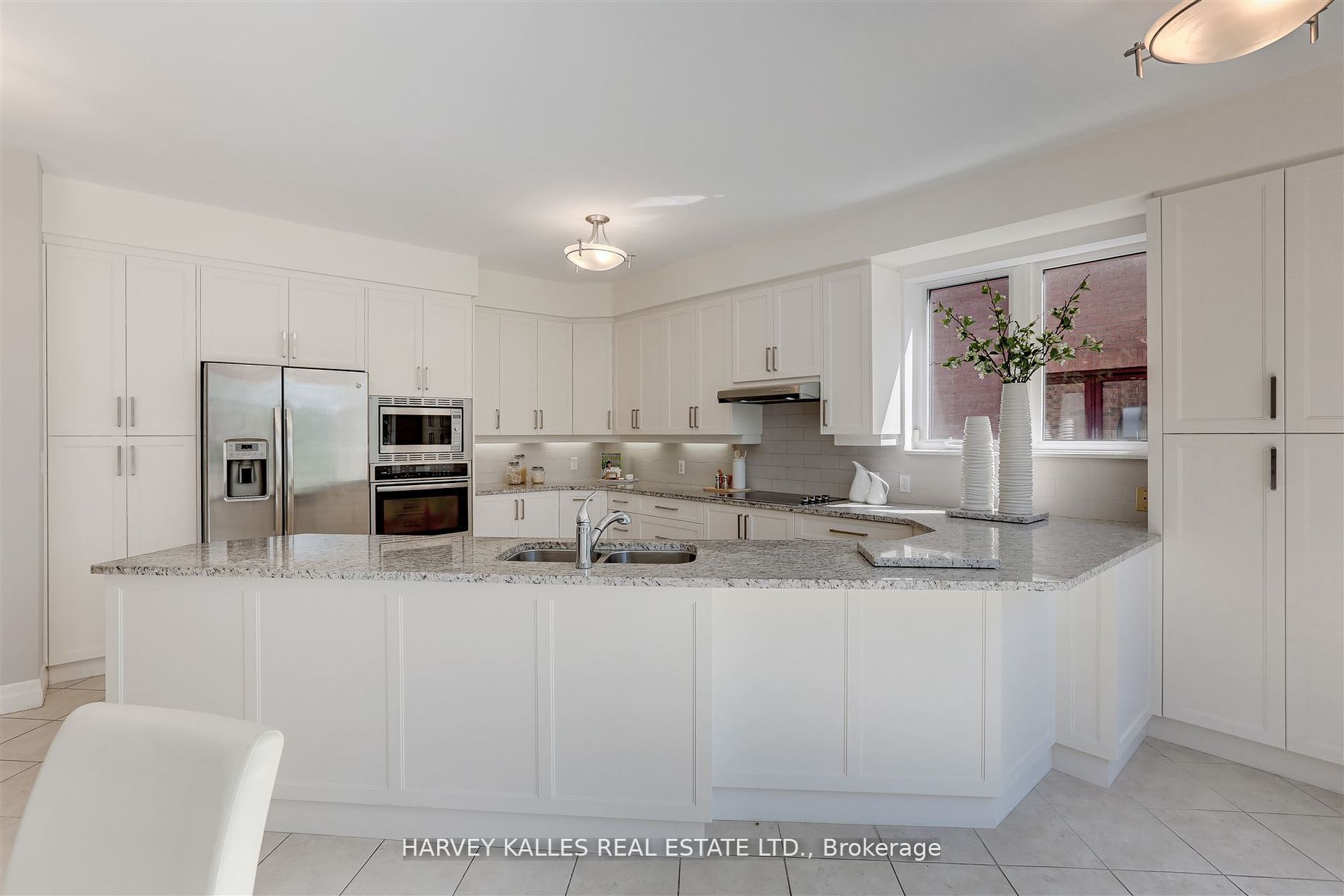62 Prince Edward Boulevard