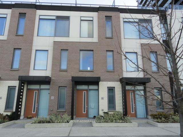 3 Bedrooms Condo at 1010 Portage,  Vaughan For sale