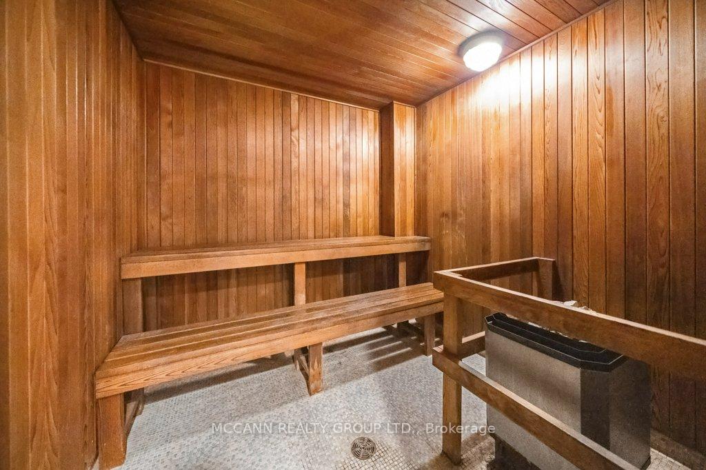 2 Bedrooms Condo at 18 William Carson, Toronto For sale