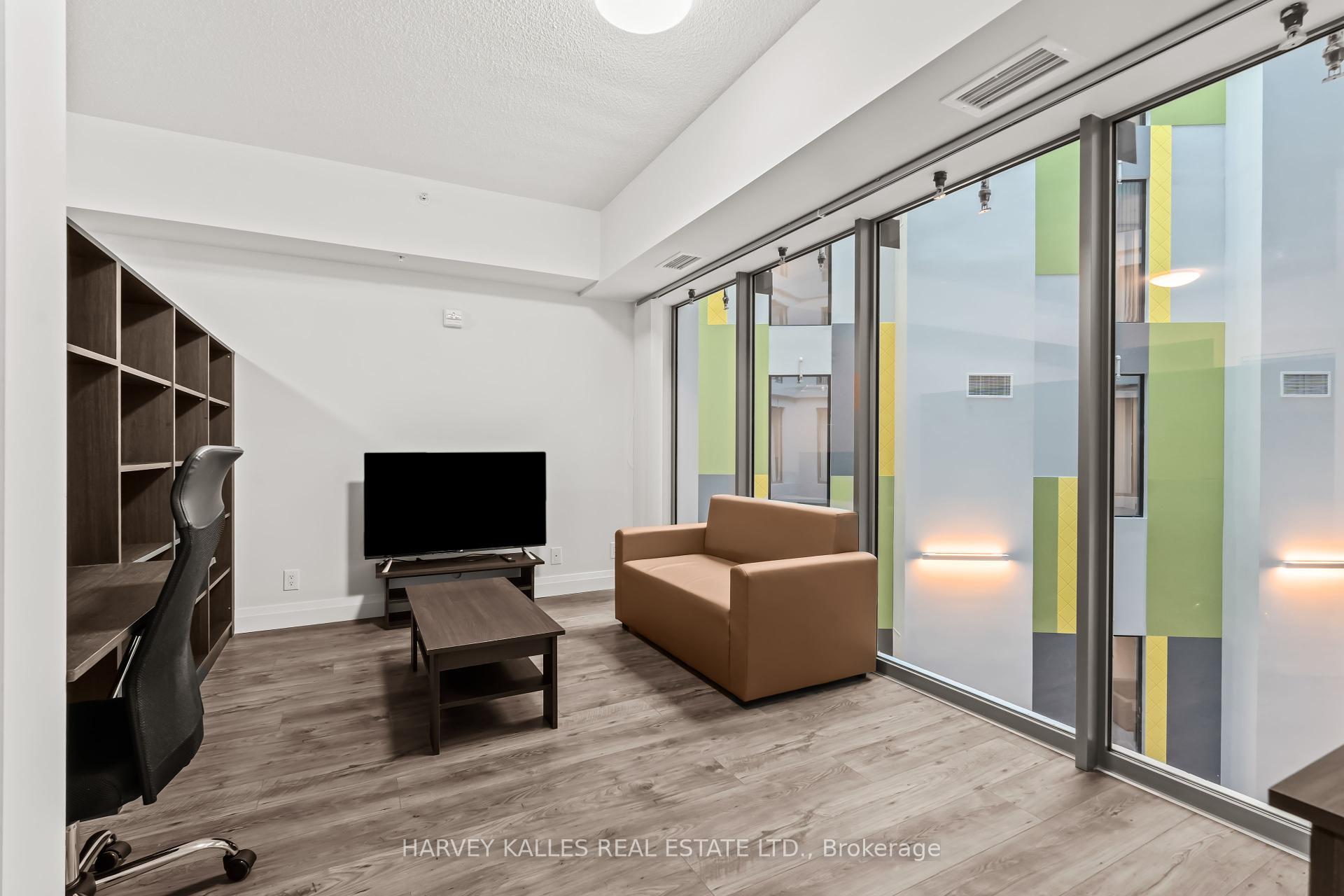 652 Princess Street 237