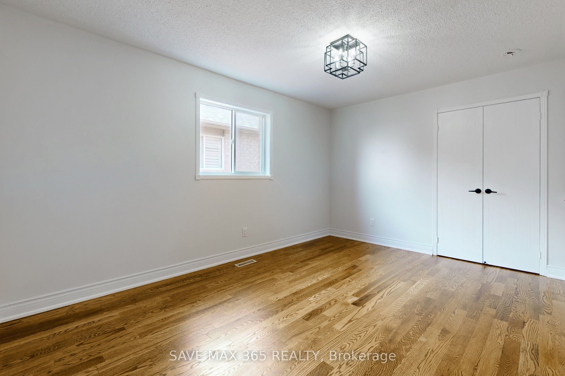5550 Bollington Drive