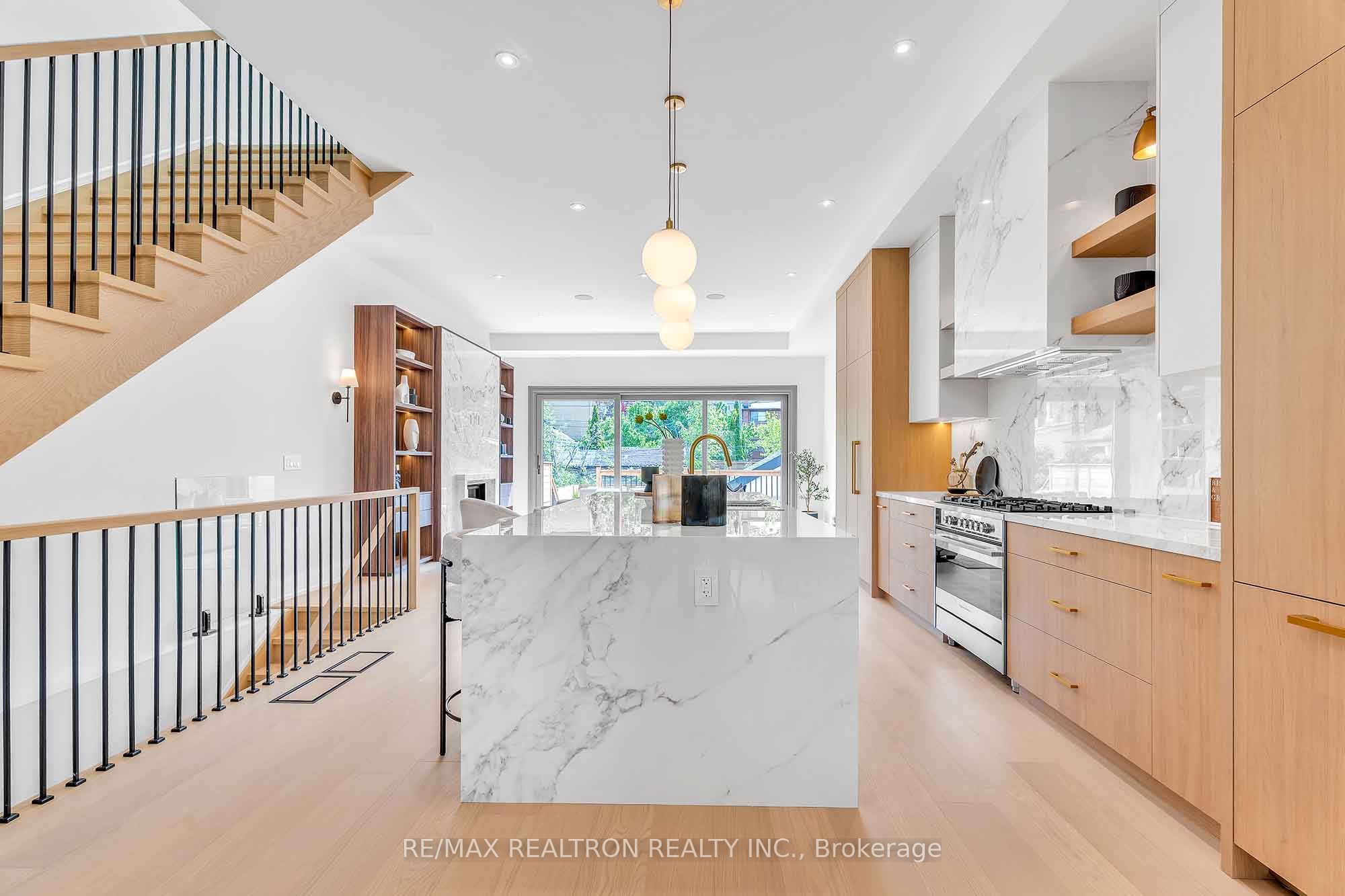 107 Alameda Avenue