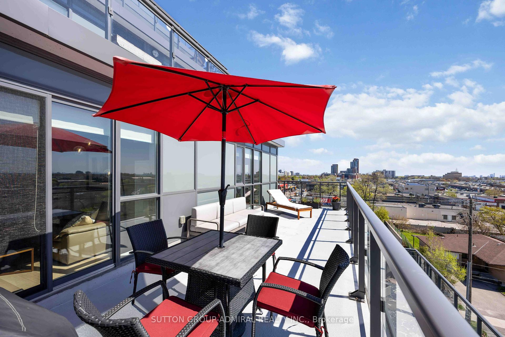 2 Bedrooms Condo at 16 MCADAM, Toronto For sale
