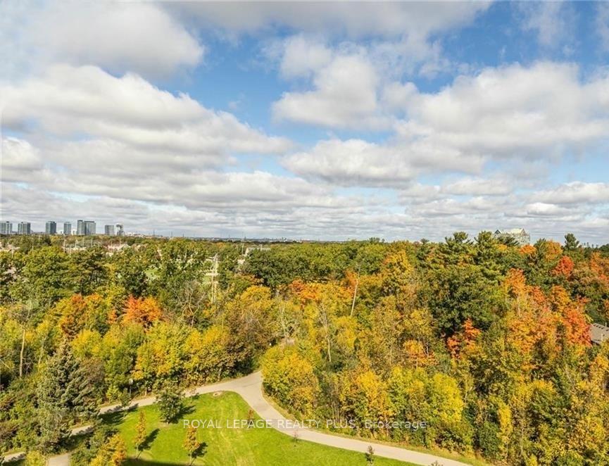 1 Bedroom Condo at 3501 Glen Erin, Mississauga For sale