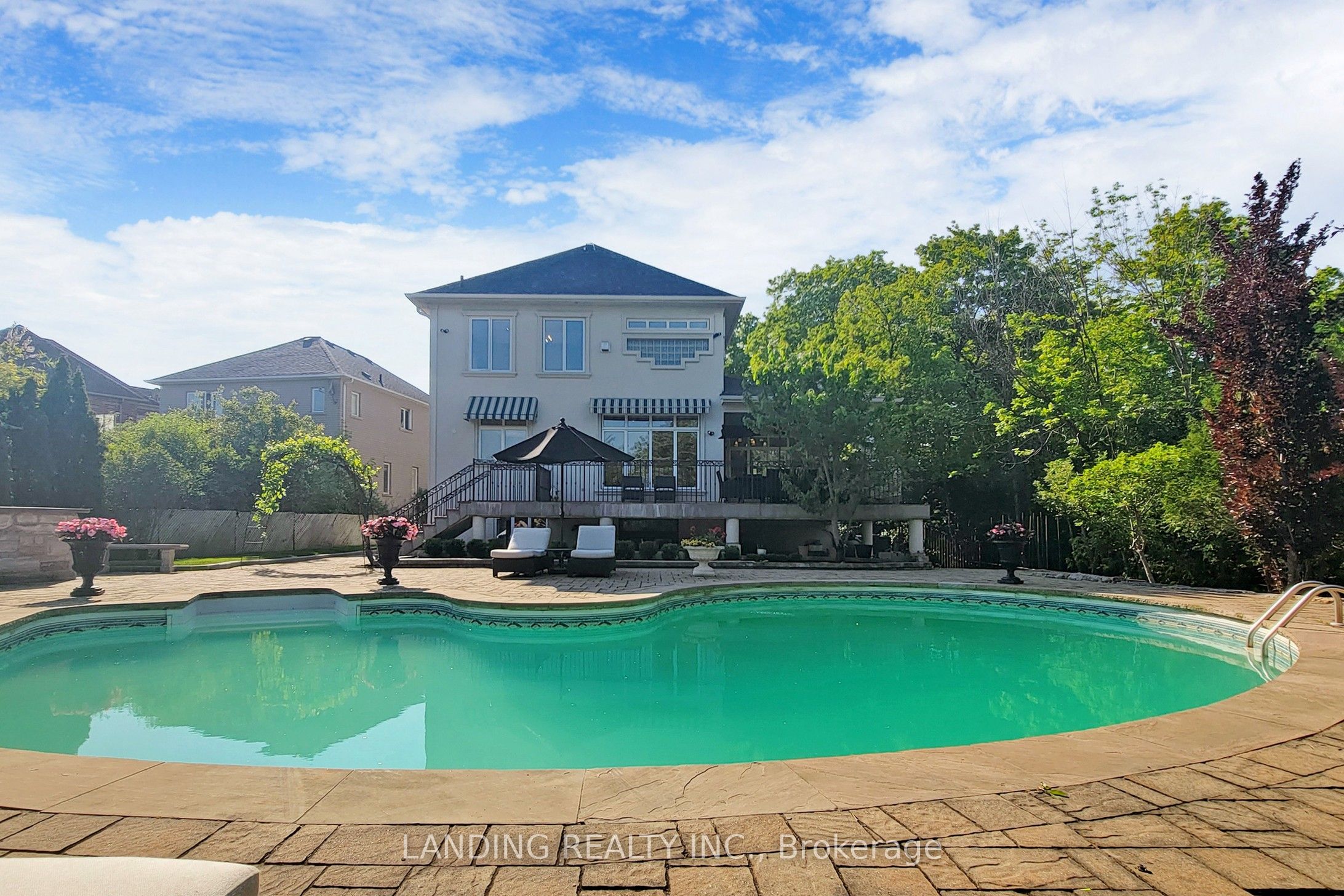 17 Claret Court