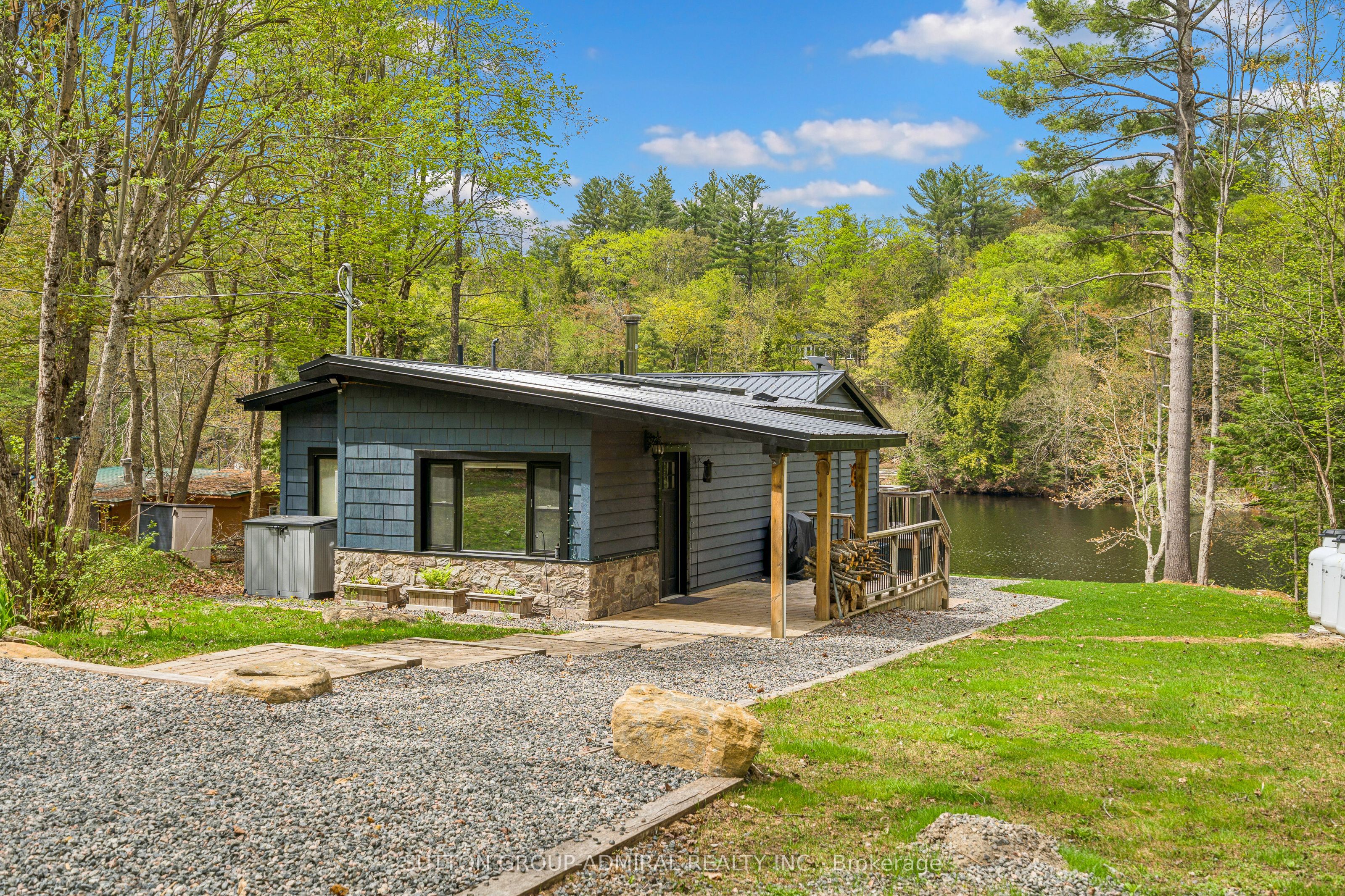 1023 Kirkpatrick Lane, Bracebridge, ON P1L 1X1